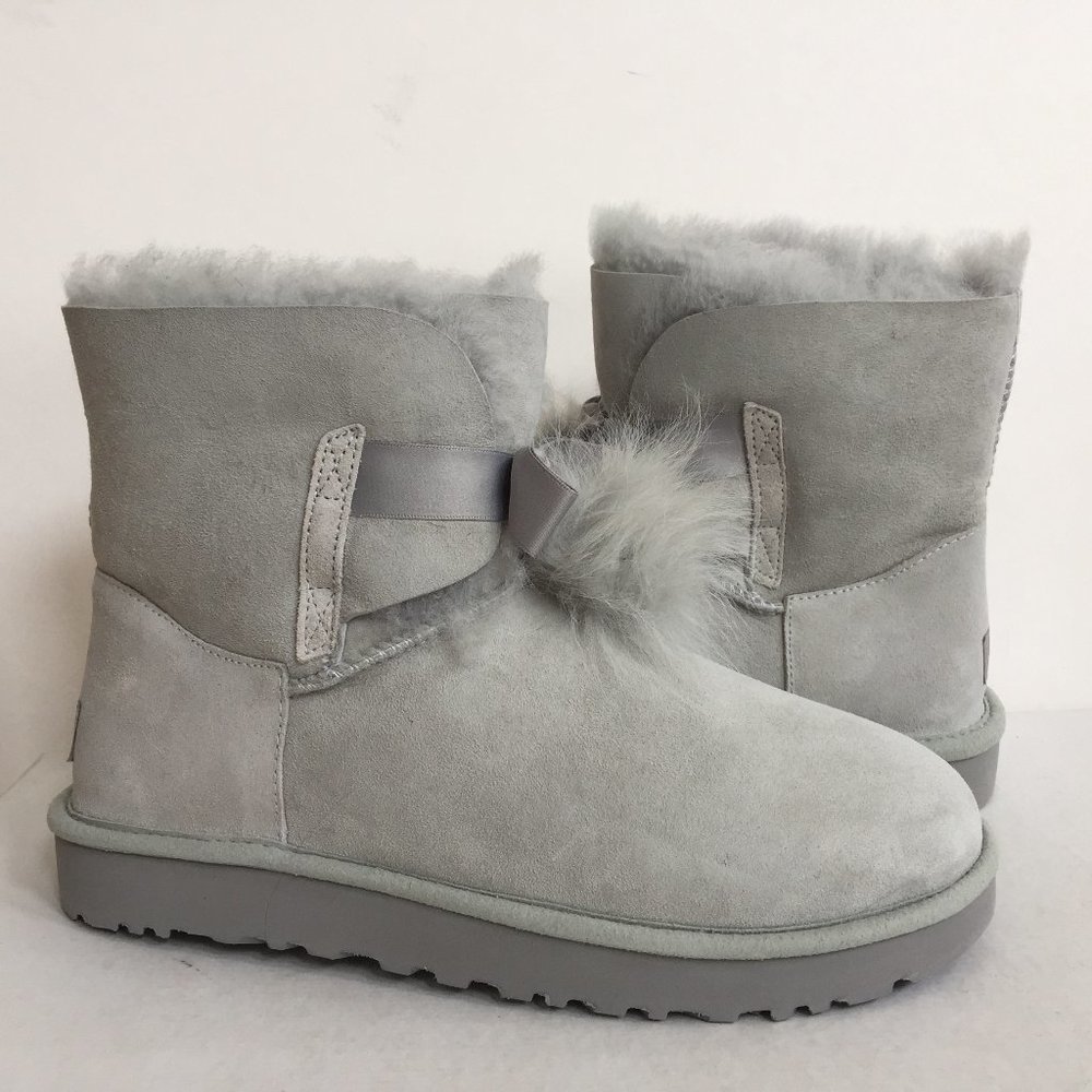 UGG GITA GREY VIOLET SUEDE TOSCANA POM POM Boots US 9 / EU 40 / UK 7